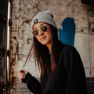 Meet your Posher, Chloe